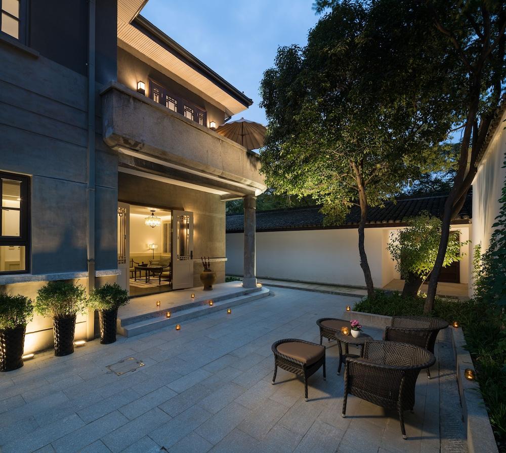 Relais & Chateaux Chaptel Hangzhou Hotel Bagian luar foto
