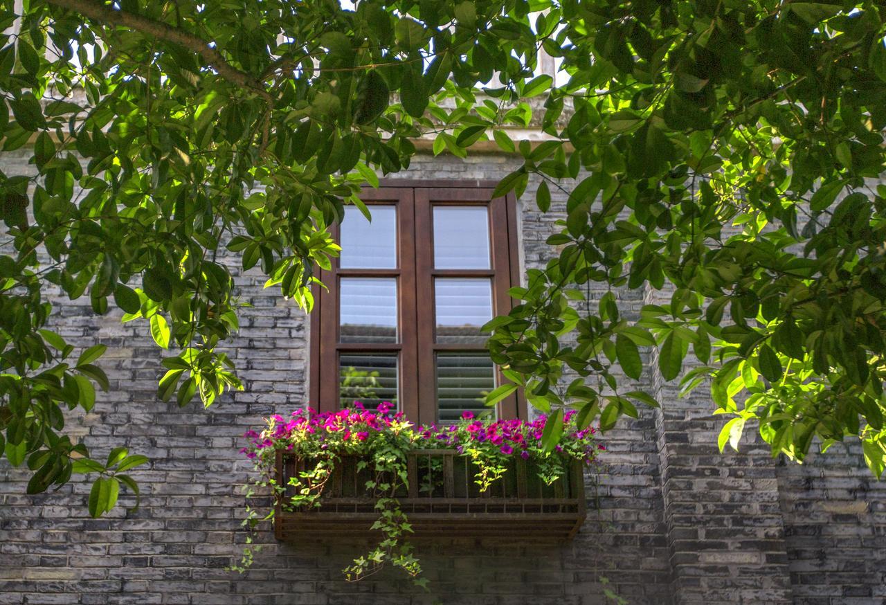 Relais & Chateaux Chaptel Hangzhou Hotel Bagian luar foto