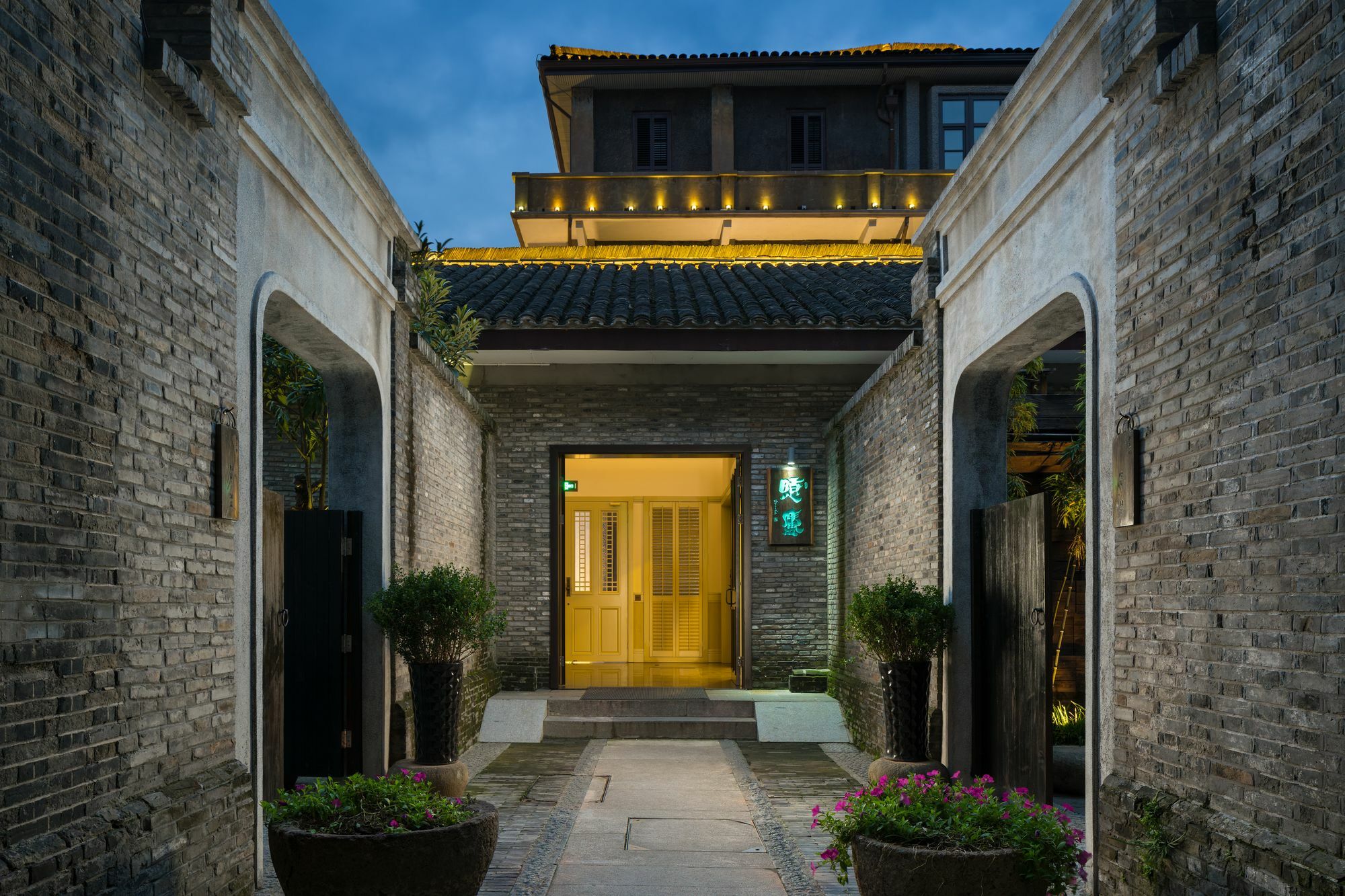 Relais & Chateaux Chaptel Hangzhou Hotel Bagian luar foto